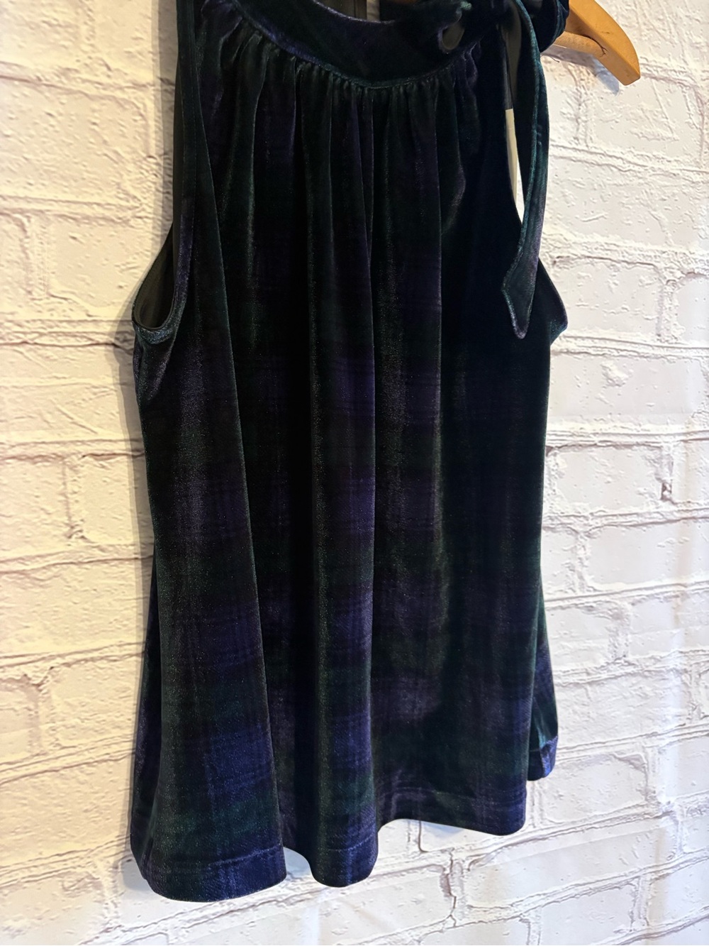 Vineyard Vines Black Velvet Tie-Shoulder Sleeveless Blouse - Picture 3 of 11